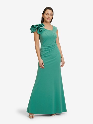 Vera Mont Вечернее платье в Зеленый