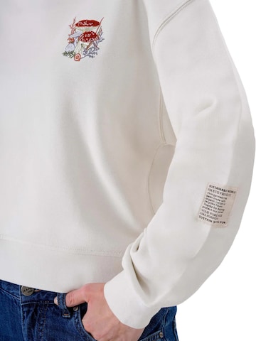 UNIQVIBE Sweatshirt in White