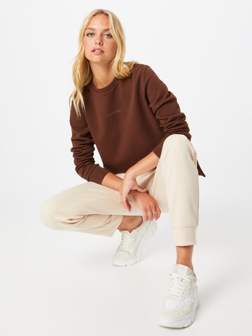 Calvin Klein Sweatshirt i brun