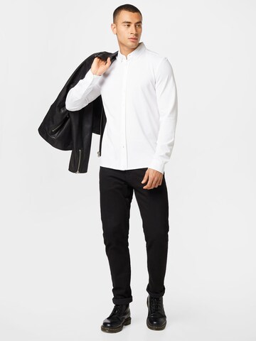 balta CINQUE Priglundantis modelis Marškiniai 'RONI'