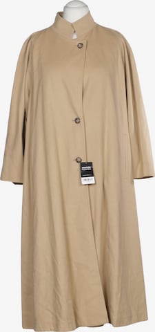 Herno Jacket & Coat in XXXL in Beige: front