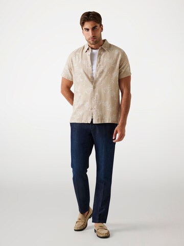 GUESS Regular Fit Hemd in Beige