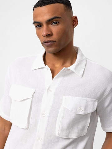 Regular fit Camicia di Antioch in bianco