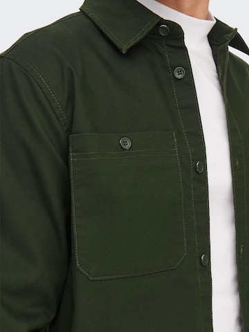 Only & Sons - Ajuste regular Camisa 'Bob' en verde