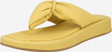 INUOVO T-Bar Sandals in Yellow: front