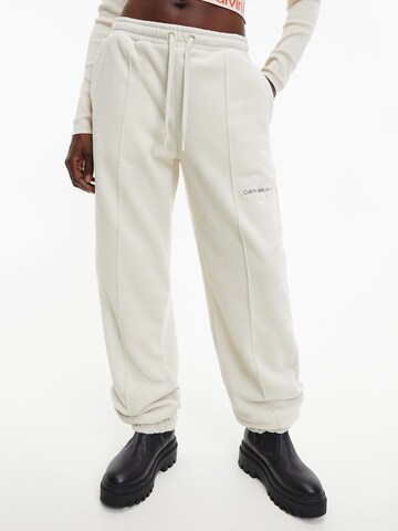 Loosefit Pantalon Calvin Klein Jeans en blanc : devant