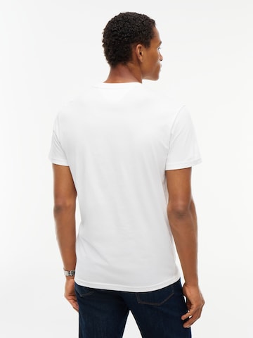 T-Shirt 'DNA' Tommy Jeans en blanc