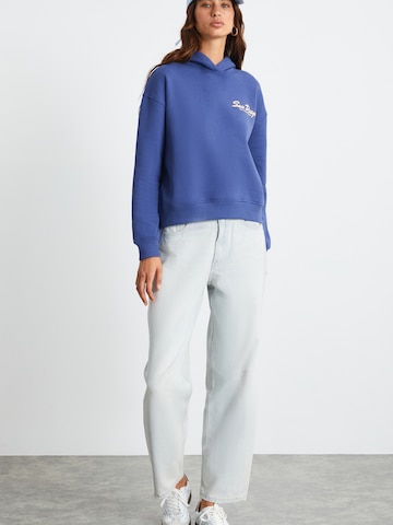 Grimelange Μπλούζα φούτερ σε μπλε