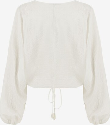 NOCTURNE - Blusa em branco