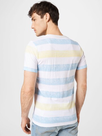 Tricou 'Hernandez' de la INDICODE JEANS pe alb