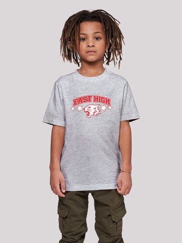 F4NT4STIC Shirt 'Disney High School Musical The Musical Wildcat Stars' in Grijs: voorkant