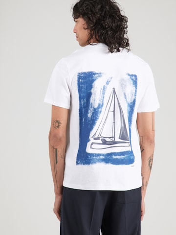 T-Shirt 'Disail' HUGO en blanc : devant