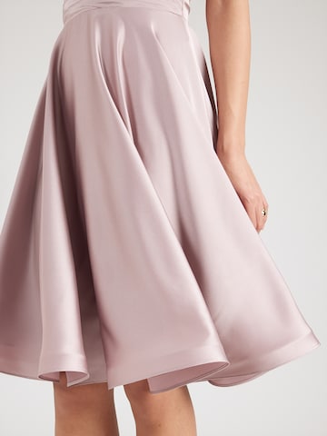 mascara Коктейльное платье в Лиловый