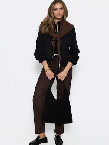 Maglietta di SASSYCLASSY in nero