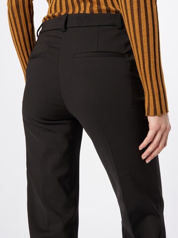 Regular Pantalon à plis 'NOOWA' Tiger of Sweden en noir