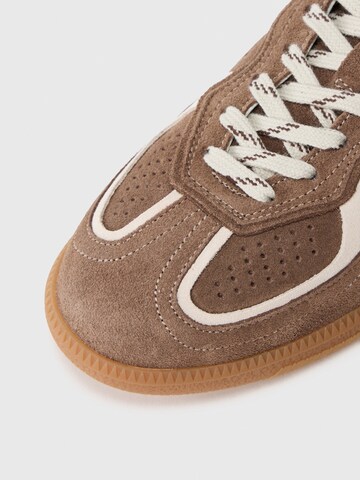 Alohas Trainers 'Tb.490 Rife' in Grey