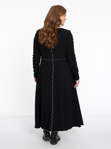 YOEK Kleid in Schwarz