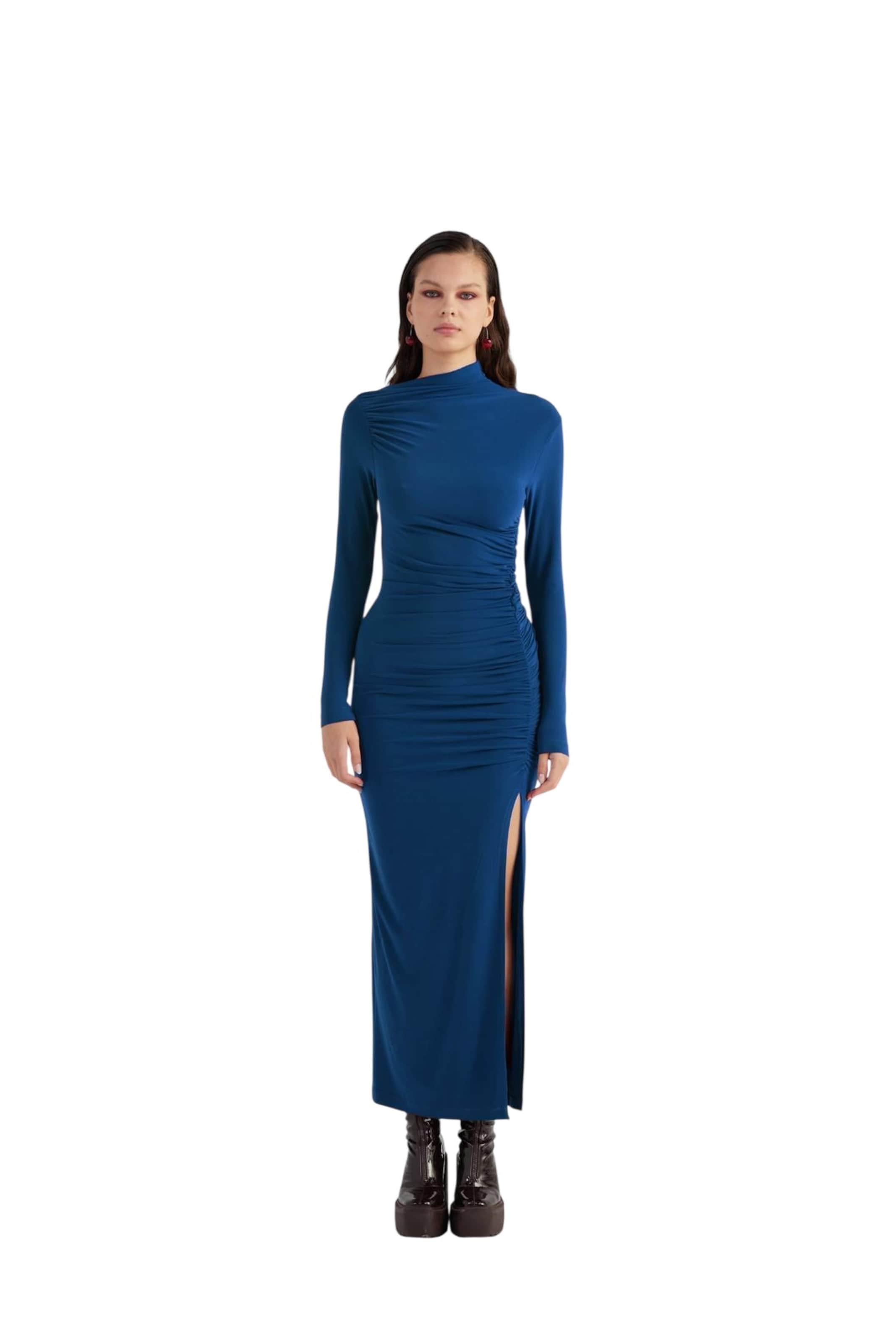 HOLLY LOLLY Kleid in Blau: Vorderseite