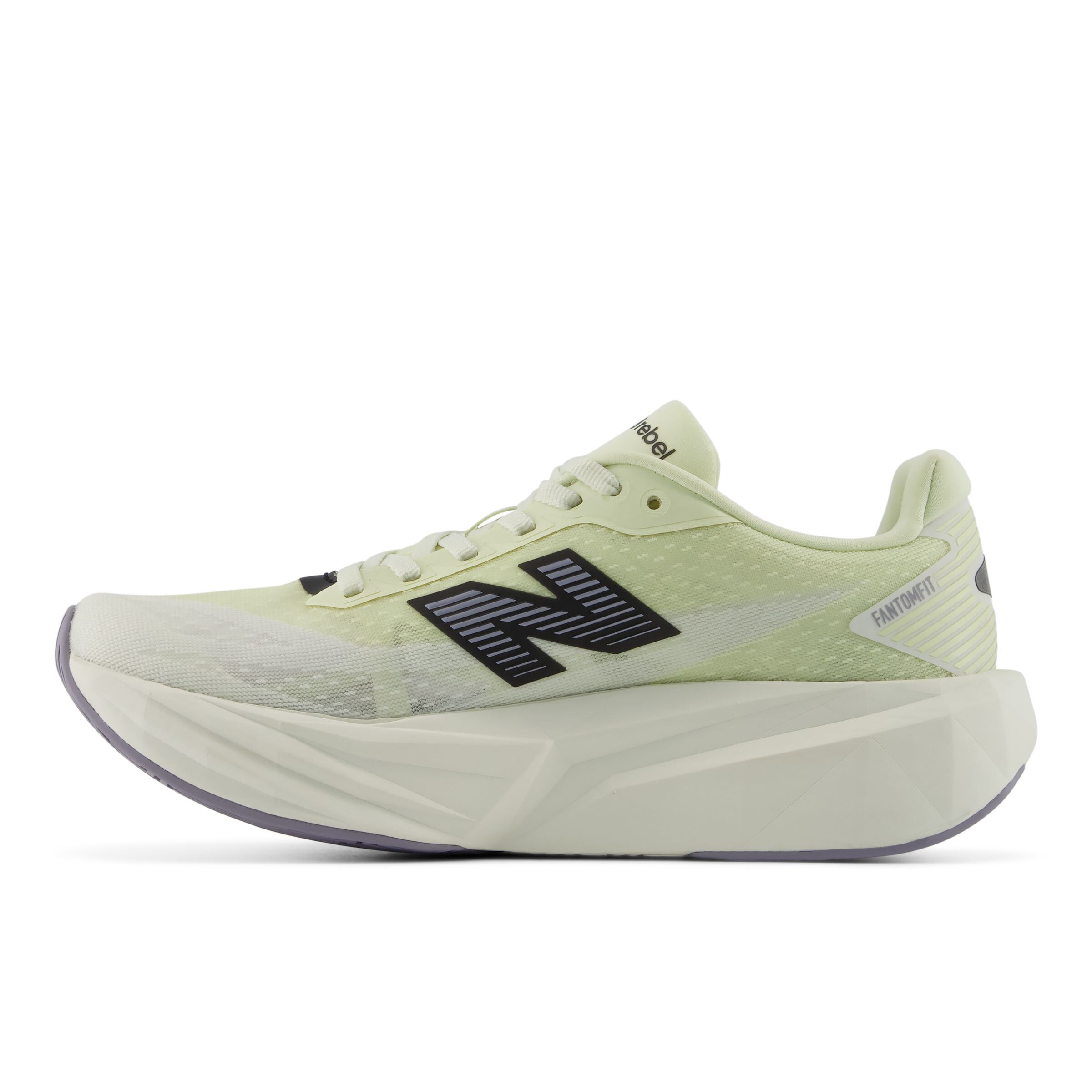 Chaussure de course 'FuelCell Rebel v5' new balance en vert