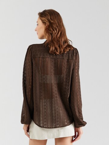 VILA - Blusa 'VIChikka' en marrón