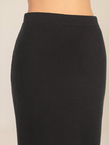 APART Strickrock in Schwarz