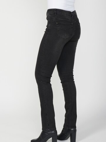 Coupe slim Jean KOROSHI en noir