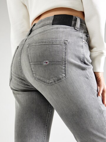 regular Jeans 'Nora' di Tommy Jeans in grigio