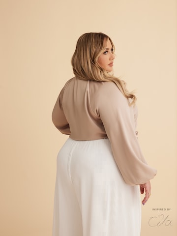 Guido Maria Kretschmer Curvy - Blusa 'Giulia' em bege