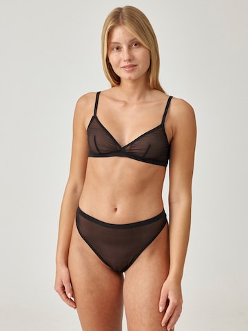 SNOCKS String in Schwarz: Vorderseite