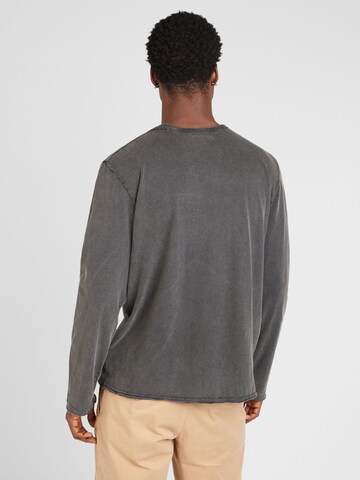 QS Shirt in Grey