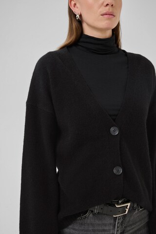 My Essential Wardrobe Gebreid vest 'Huxi' in Zwart
