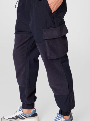 Mennace Tapered Cargohose in Blau