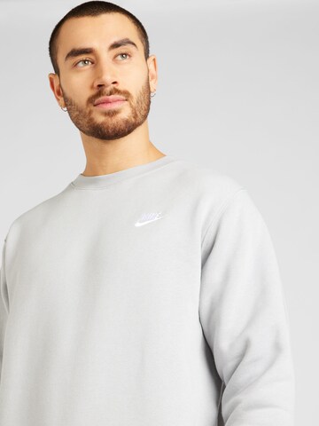 Nike Sportswear Regularny krój Bluzka sportowa 'Club Fleece' w kolorze szary