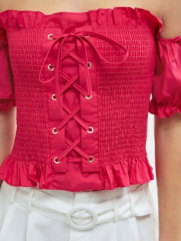 Influencer Blouse in Pink