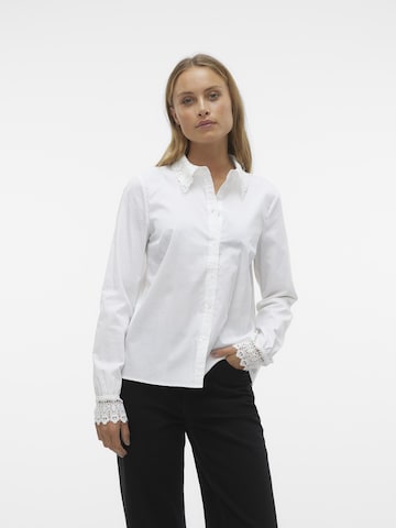 VERO MODA Blouse 'Connie' in Wit: voorkant