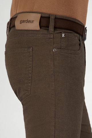 Gardeur Slimfit Broek in Bruin