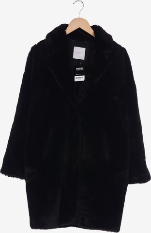 RINO & PELLE Jacket & Coat in S in Black: front