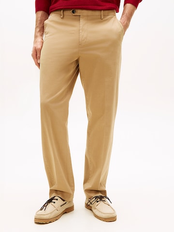 Regular Pantalon TOMMY HILFIGER en beige : devant