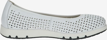 CAPRICE Ballet Flats in White