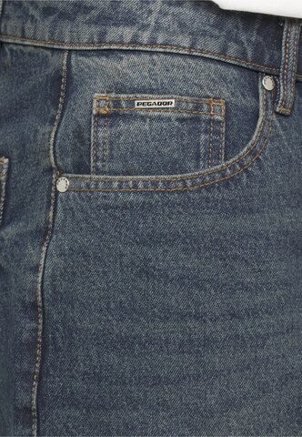 Regular Jean 'Bostic' Pegador en bleu