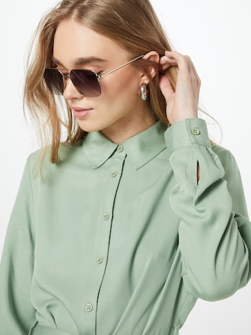 Rochie tip bluză de la NU-IN pe verde