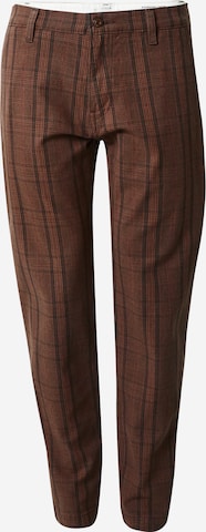 Pantalon chino 'XX Chino Standard' LEVI'S ® en marron : devant