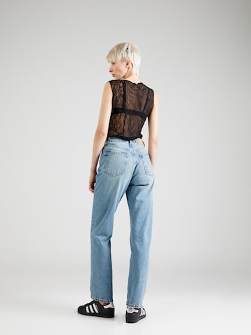 WEEKDAY Regular Jeans in Blauw