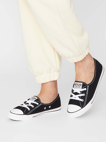 CONVERSE Låg sneaker 'Chuck Taylor All Star' i svart: framsida