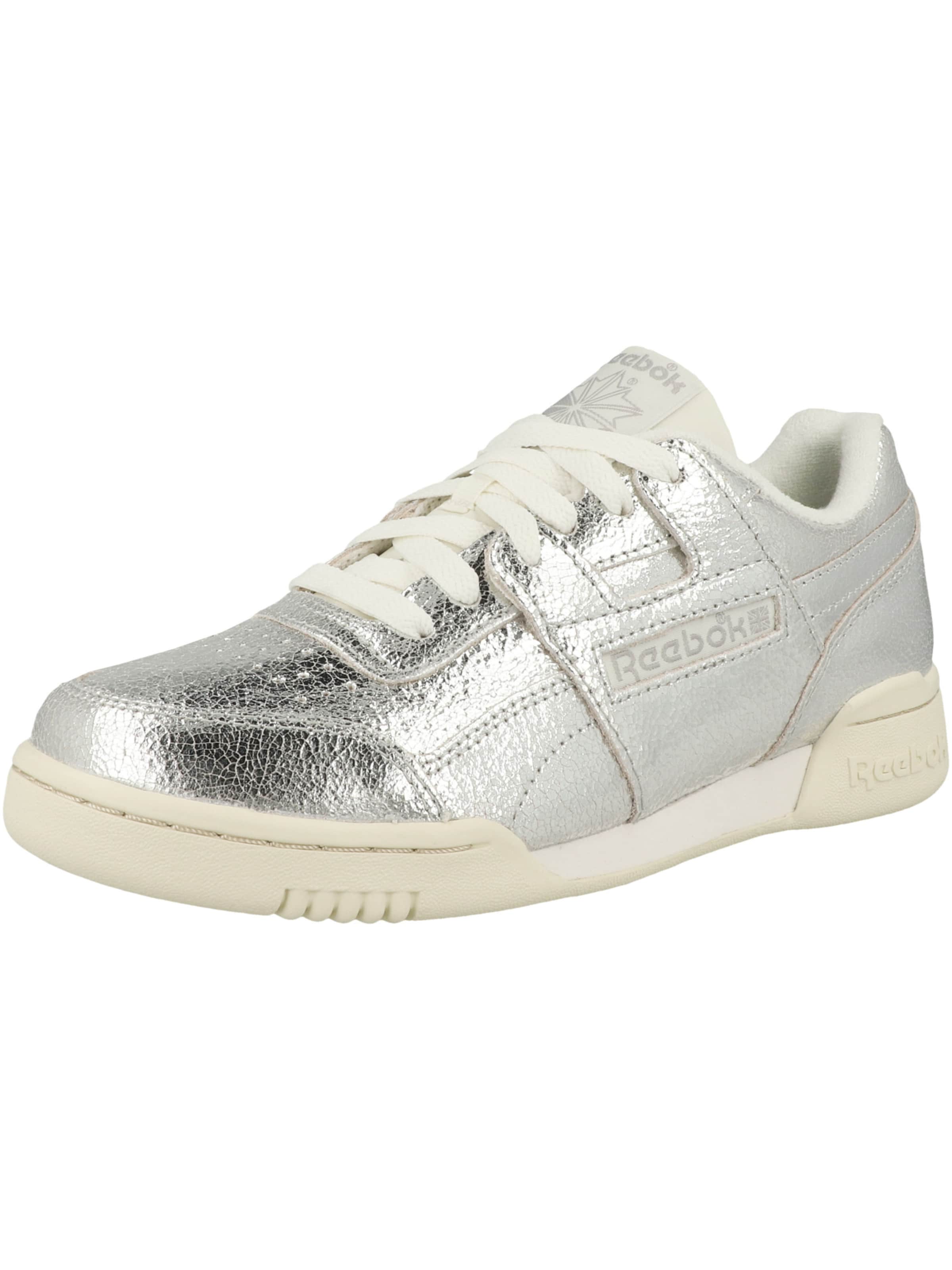 Baskets basses ' Workout Plus ' Reebok en argent : devant