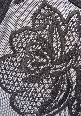 LASCANA Bra in Black