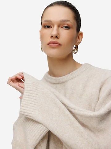 Pullover di MixRay in bianco