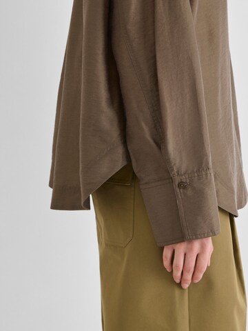 ROUGE EDIT Blouse in Brown