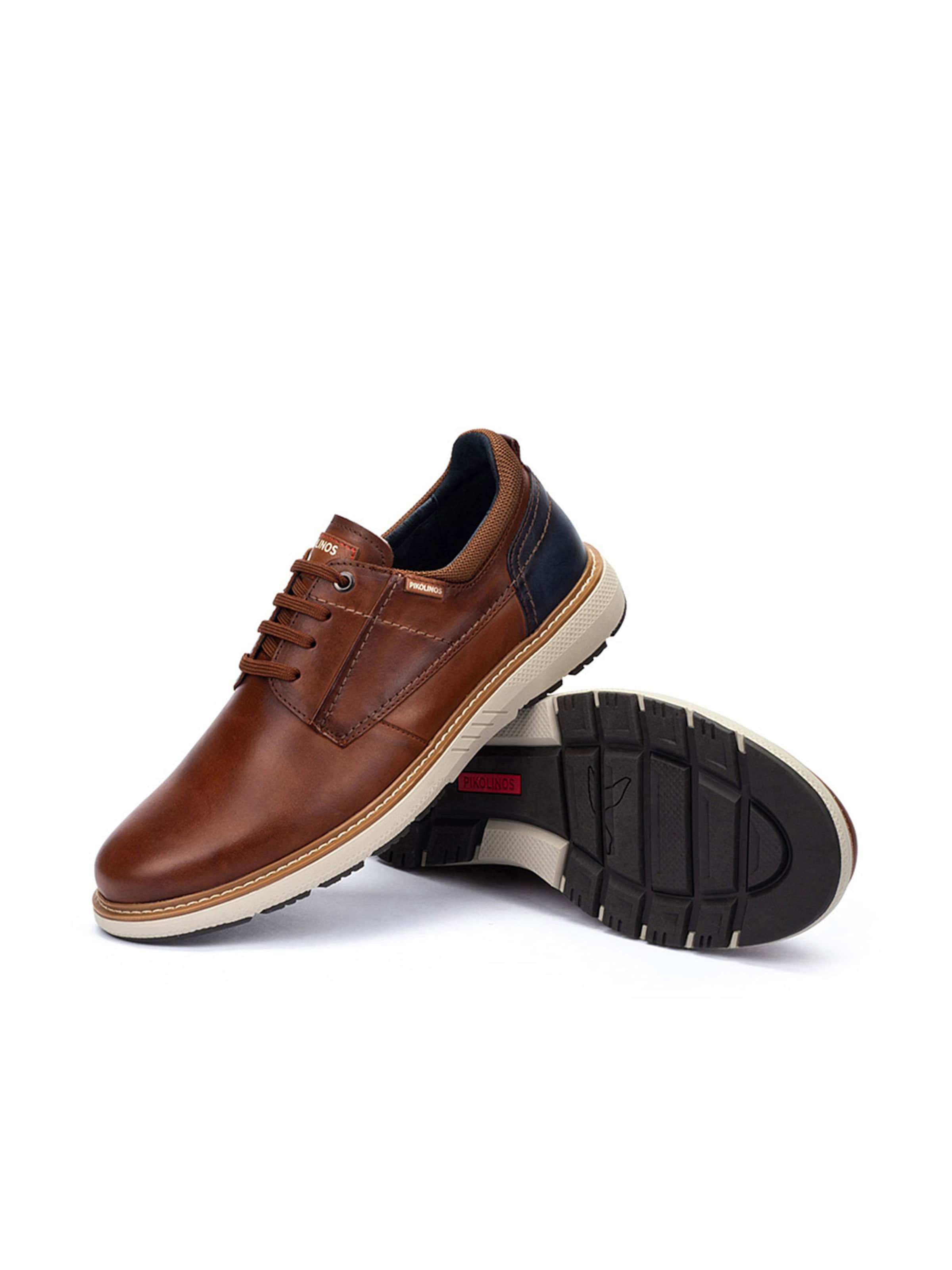 Chaussure de sport à lacets 'BILBAO' PIKOLINOS en marron