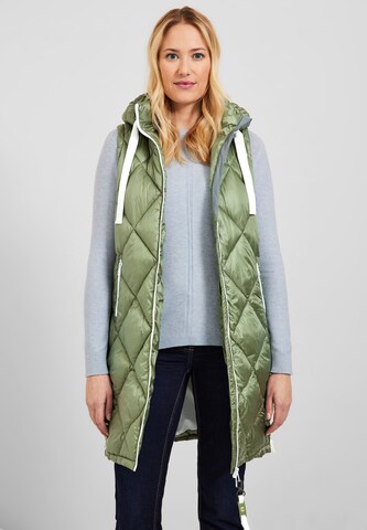 CECIL Vest in Green: front